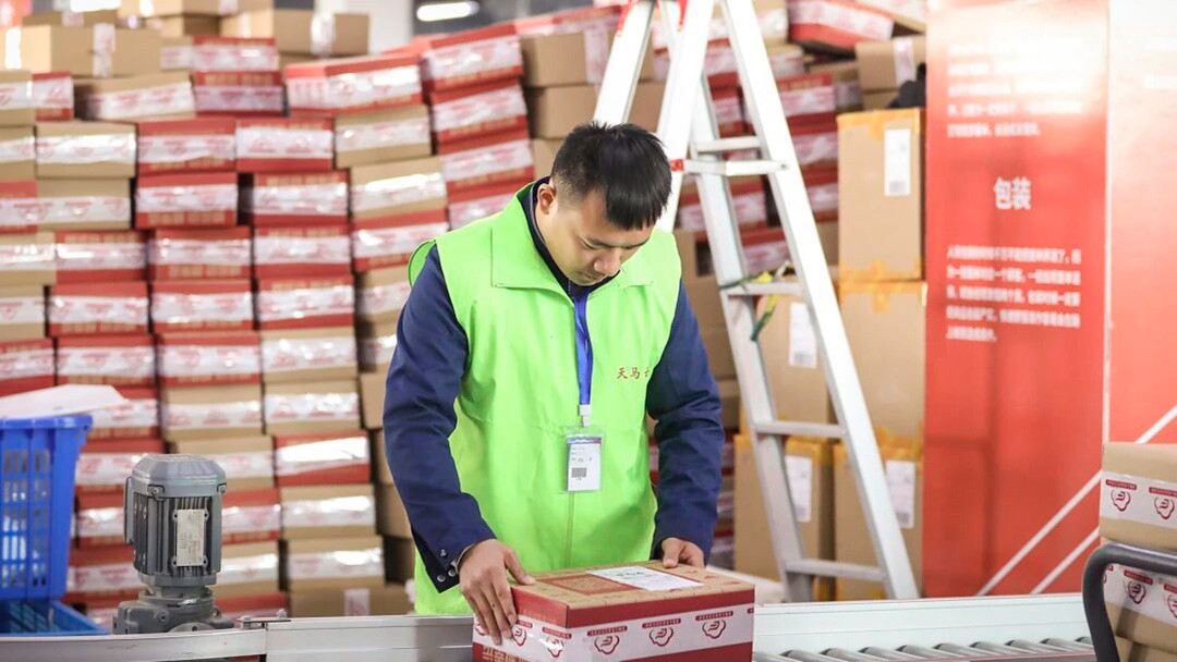 f8adad45-9394-4b7d-abcd-76147978967d